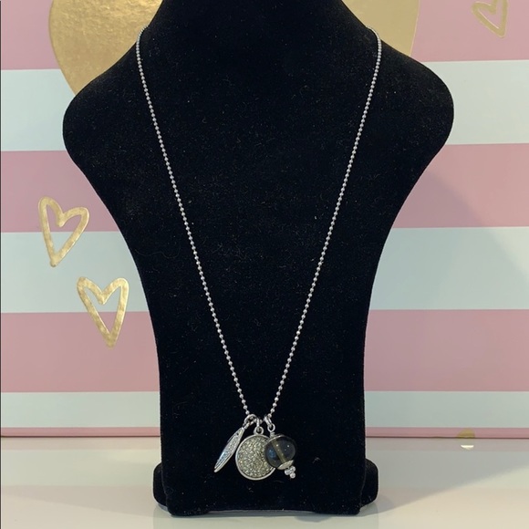 3 charm Necklace - Picture 2 of 2